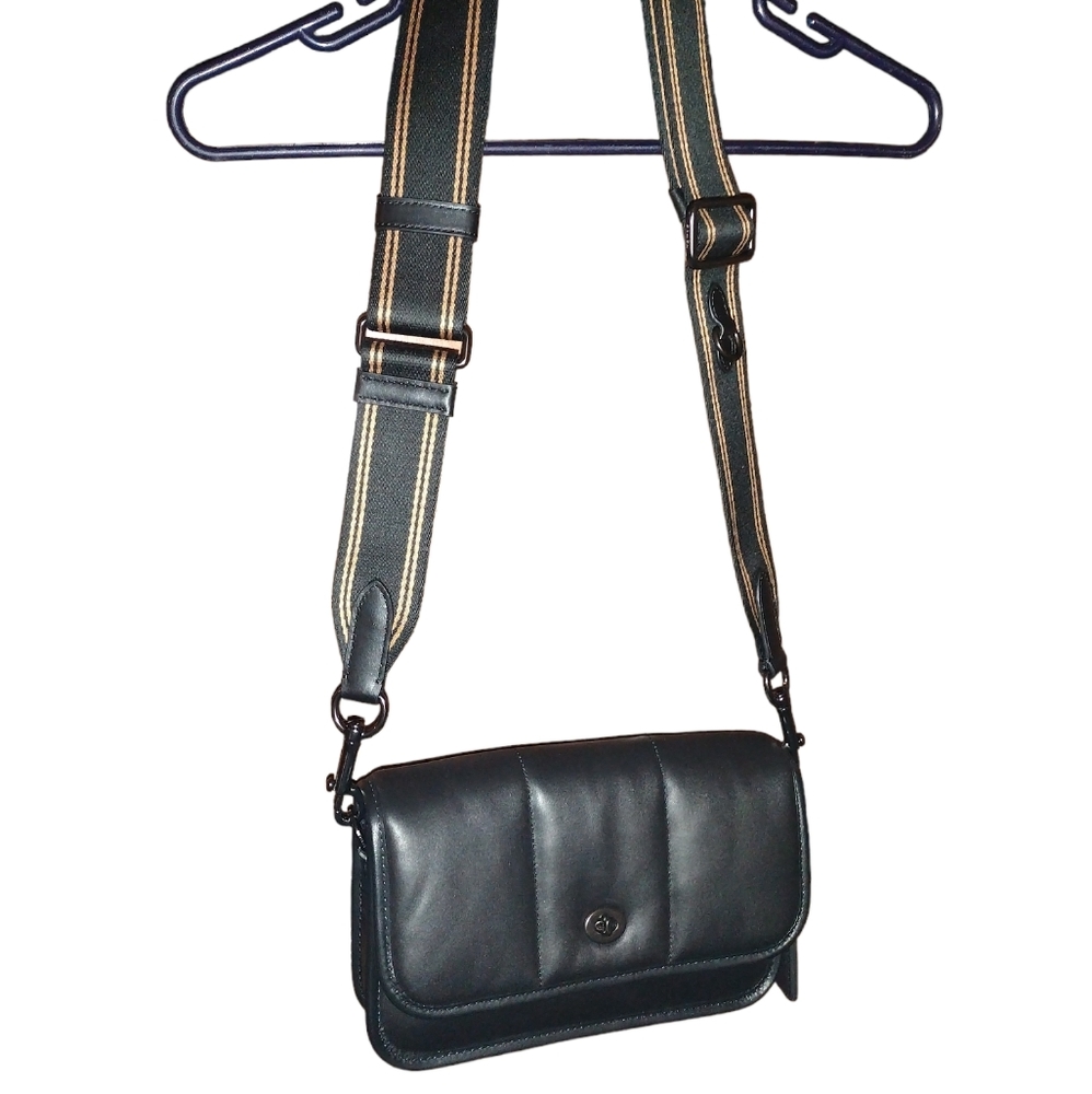 BRAND NEW WITH TAGS COACH HANDBAG